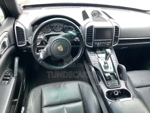 Porsche Cayenne 2014 Black