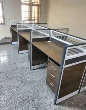 Supper Class 6 Seaters Workstation Table