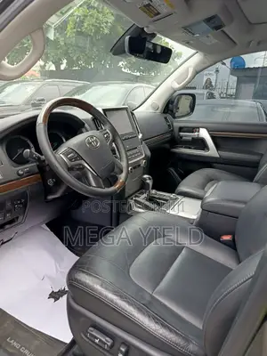 Toyota Land Cruiser 4.6 V8 VXR 2016 Black