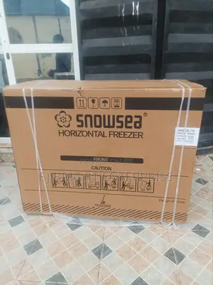 Snowsea Chest Freezer Model 370,250l