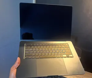 New Laptop Apple MacBook Air 2024 M3 15-Inch 16GB Apple M3 SSD 512GB