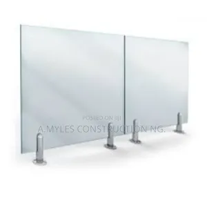 Silver Spygot Glass Handrail