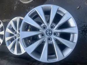 17rim Toyota Camry 2016