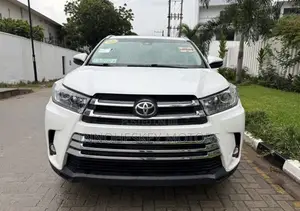 Toyota Highlander Limited Platinum 2019 White