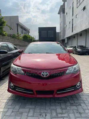 Photo - Toyota Camry 2014 Red