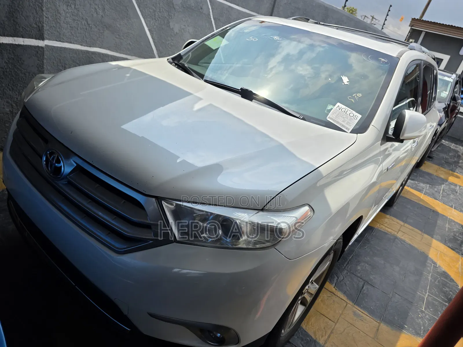 Toyota Highlander Limited 2012 White