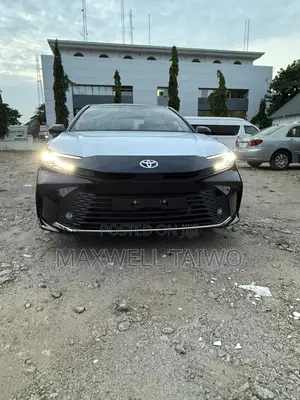 New Toyota Camry LE 2025 Black