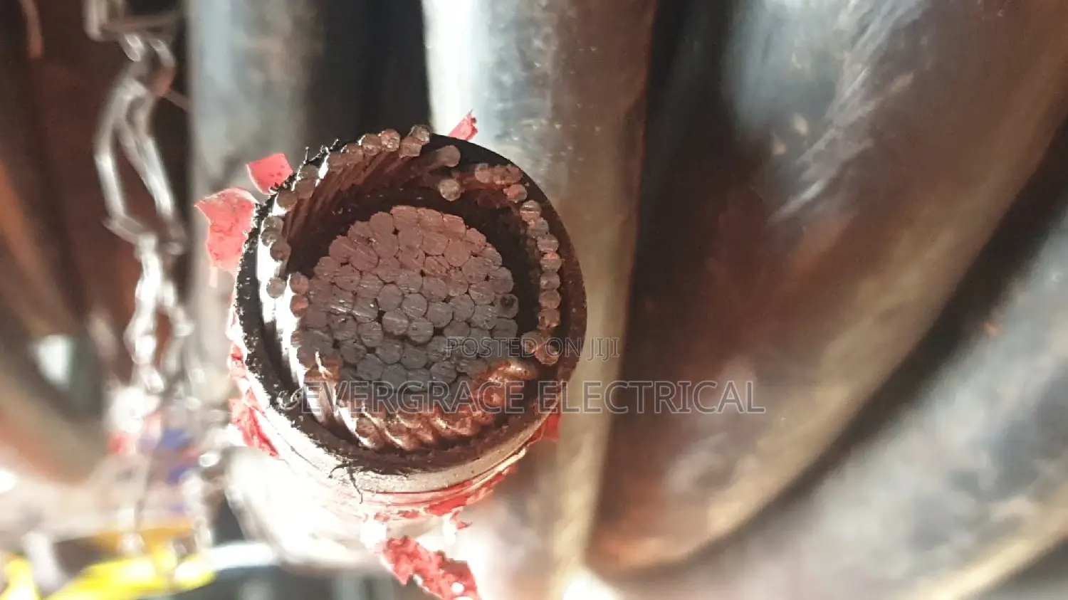 500mm 1-Core Aluminium Armoured Cable.