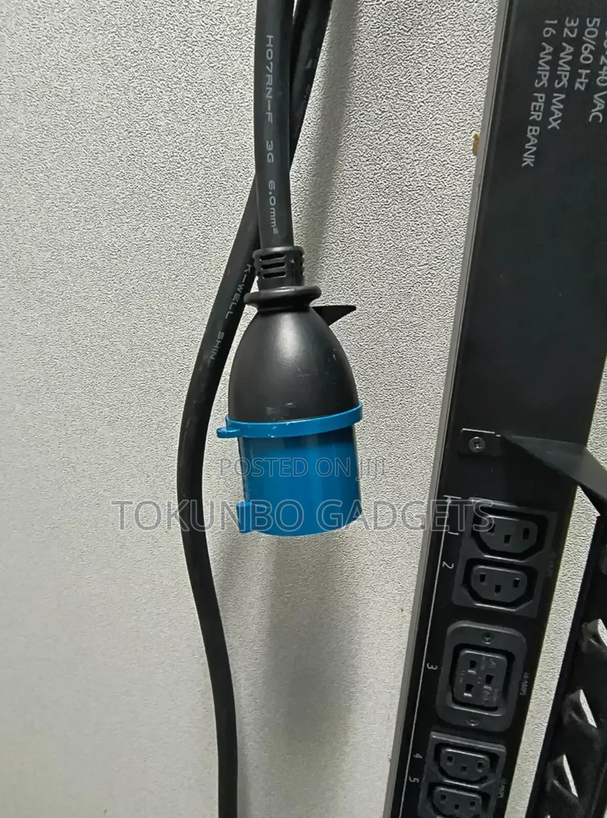 Apc Ap7553 - Rack Pdu Basic Zero U 32a 230v (20) C13 (4)