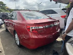 Toyota Camry 2014 Red