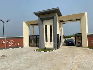 Oakley Court, Eleko Junction