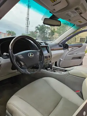 Lexus LS 460 2010 Gray