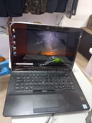 Laptop Dell Latitude 14 E5470 8GB Intel Core i5 HDD 256GB