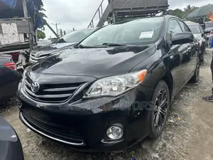 Toyota Corolla 2013 Black