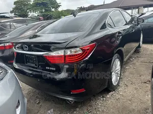 Lexus ES 2014 Black