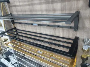 England Quality Towel Rack Chrome and Gray Colour
