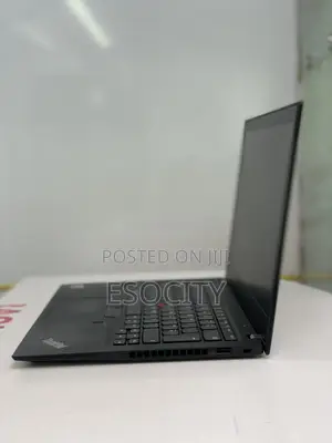 Laptop Lenovo Thinkpad T14s Gen 1 16GB Intel Core I7 SSD 512GB
