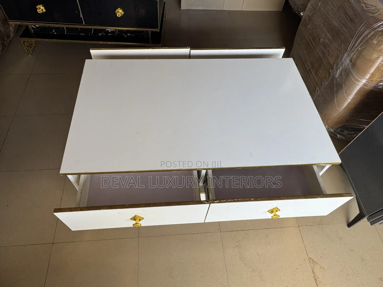 Luxury Center Table