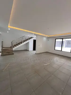 4bdrm Townhouse / Terrace in Asokore, Asokoro for rent