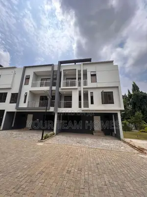 4bdrm Townhouse / Terrace in Asokore, Asokoro for rent