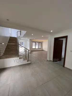 4bdrm Townhouse / Terrace in Asokore, Asokoro for rent