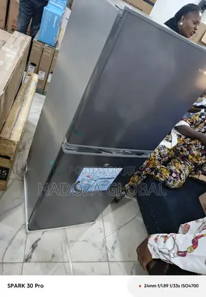 Durable Fridge Design - Sksyrun Dual Door Unit 195 L