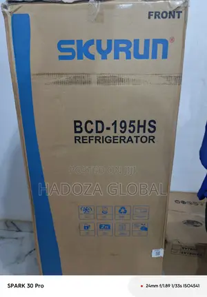 Large Capacity Skyrun Refrigerator - Dual Compartment 195 L