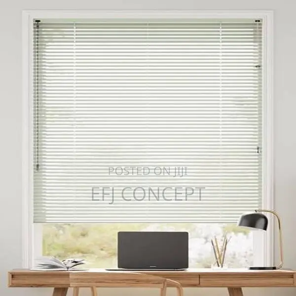 Mint 25mm Venetian Window Blind