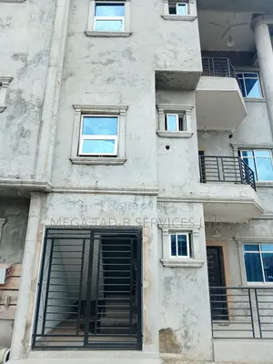 3bdrm Block of Flats in Makogi Estate, Berger for rent