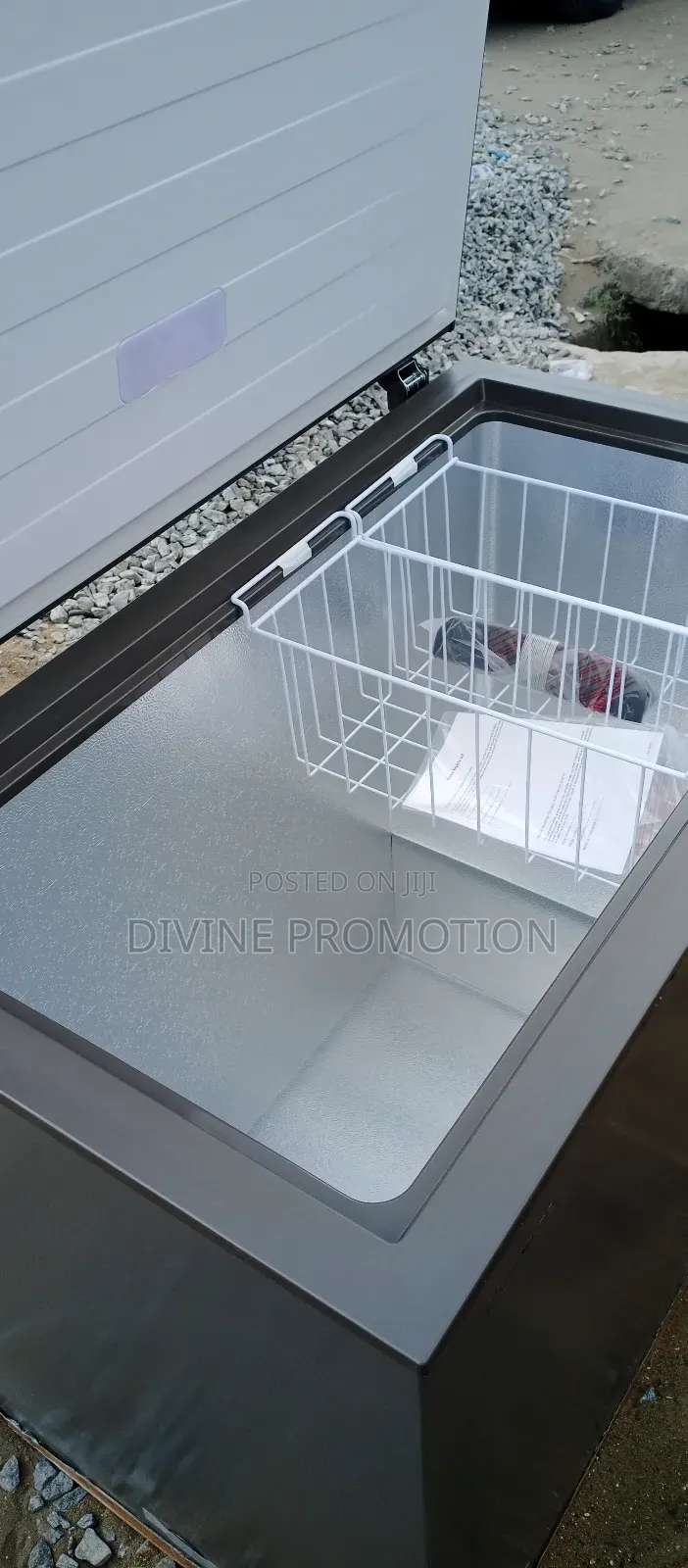 250 Liters Hisense Chest Freezer With Double Baskets.