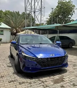 Photo - Hyundai Elantra 2022 Blue