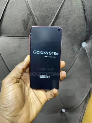 Samsung Galaxy S10e 128 GB Red