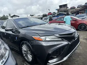 Toyota Camry 2021 Gray