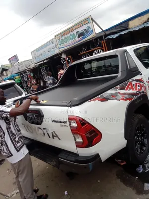 Rolling Cover for Toyota Hilux Adventure