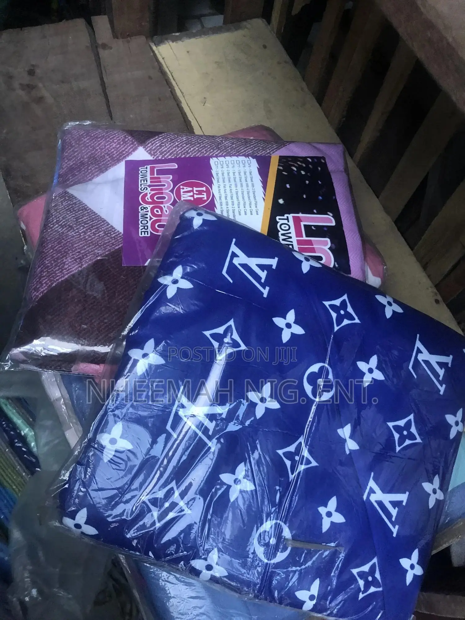 Bedsheet And Pillow Case