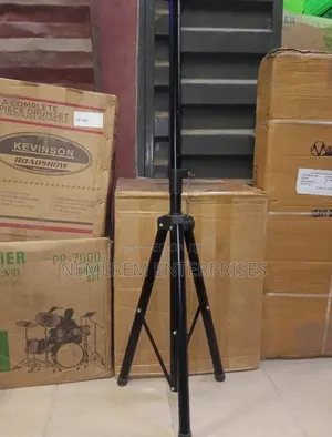 Photo - Speaker Stand