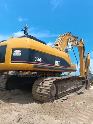 Excavator 330dl, Selling for 181m Naira