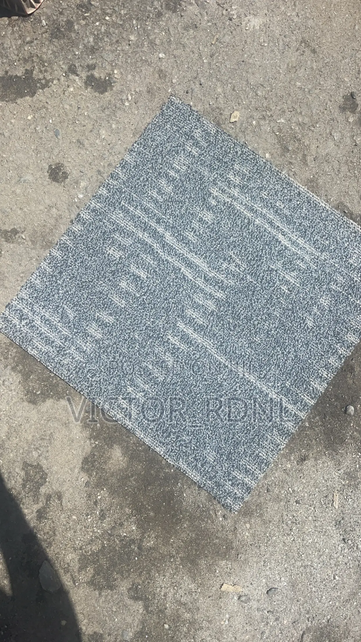 Bulk Size Thick Carpet Tiles