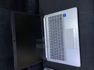 Laptop HP 240 G9 8GB Intel Core I5 SSD 256GB