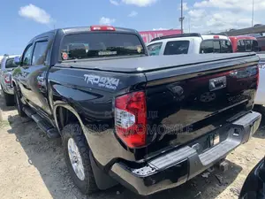 Toyota Tundra Limited 5.7L V8 4x4 Double Cab 6.6 ft. box 145.7 in. WB