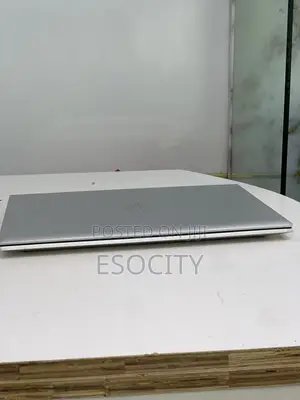 Laptop HP EliteBook 830 G7 16GB Intel Core I7 SSD 512GB