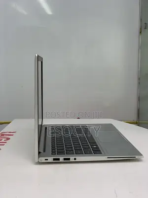 Laptop HP EliteBook 830 G7 16GB Intel Core I7 SSD 512GB