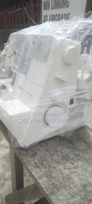 Four Thread Weaving Machine