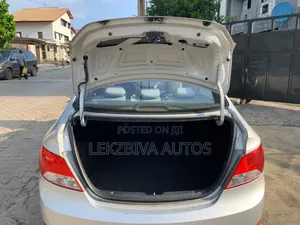 Hyundai Accent 2012 Silver