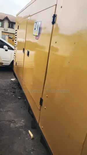 250kva Cat Mantrac Soundproof Generator