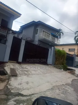 Photo - 5bdrm Duplex in Anthony Village for rent