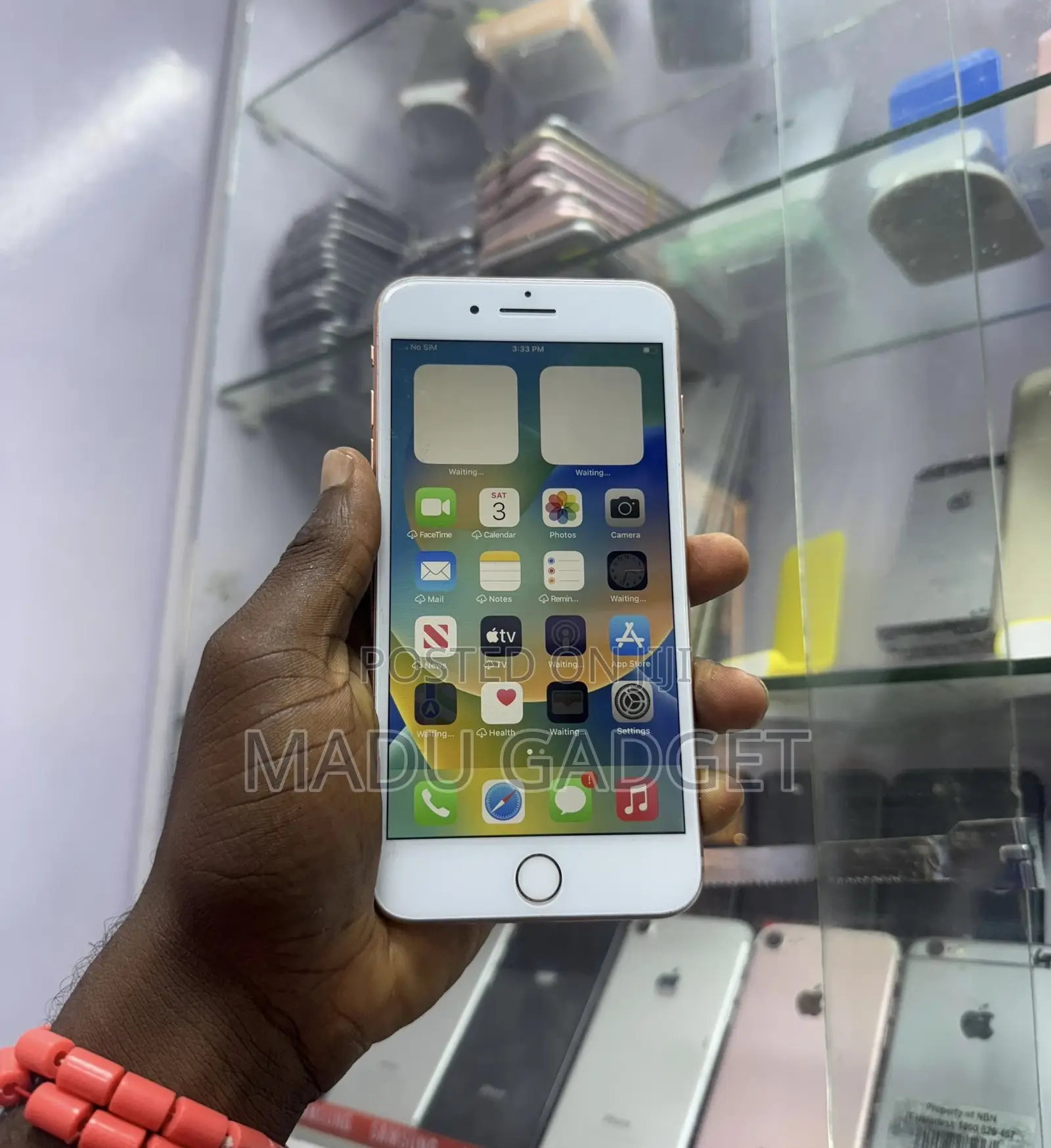 Apple iPhone 8 Plus 64 GB Gold