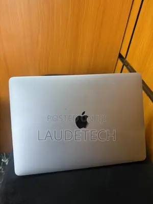 Laptop Apple MacBook Pro 2020 16GB Intel Core I5 SSD 512GB