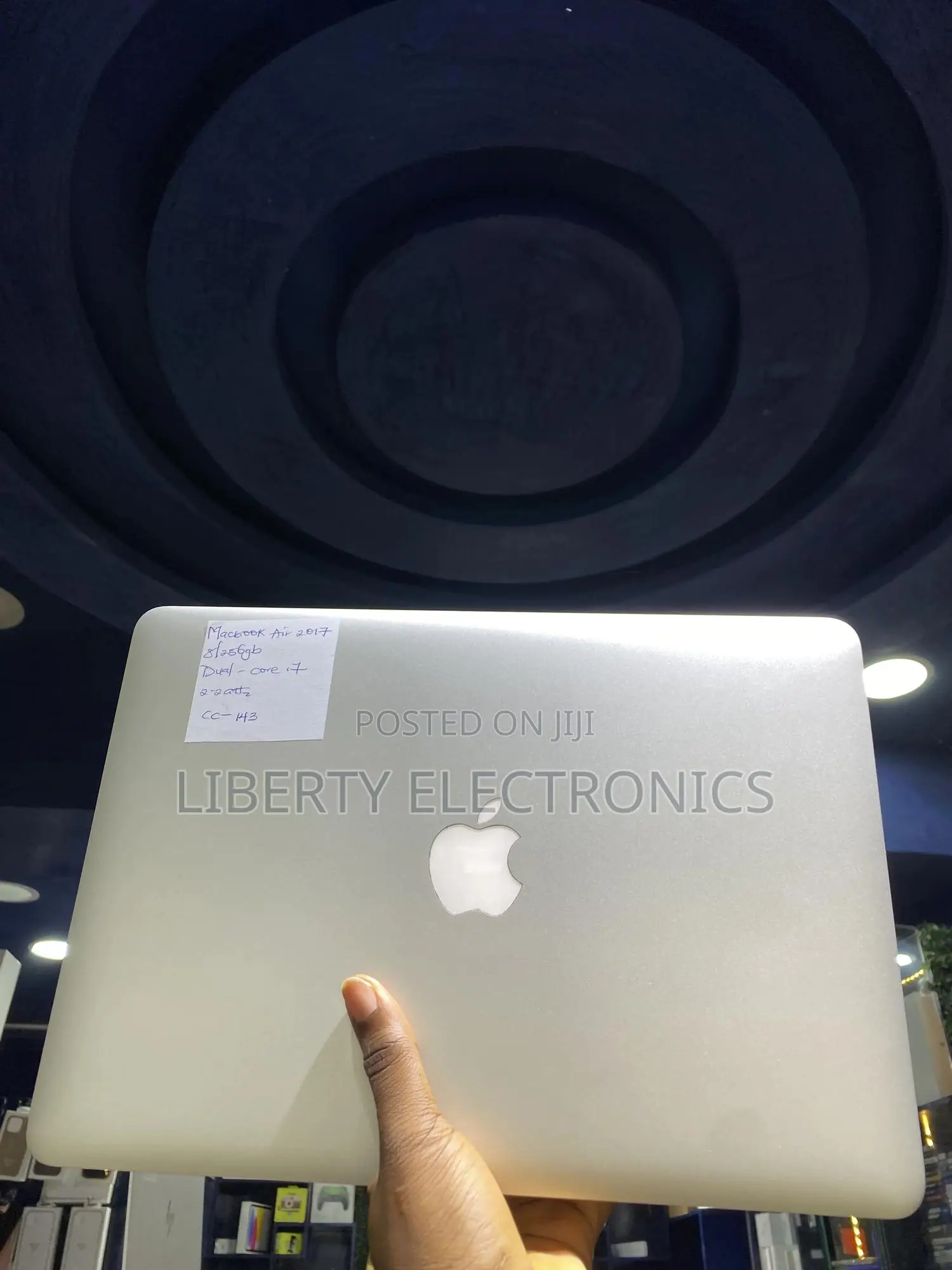 Laptop Apple MacBook Air 2017 8GB Intel Core I7 SSD 256GB