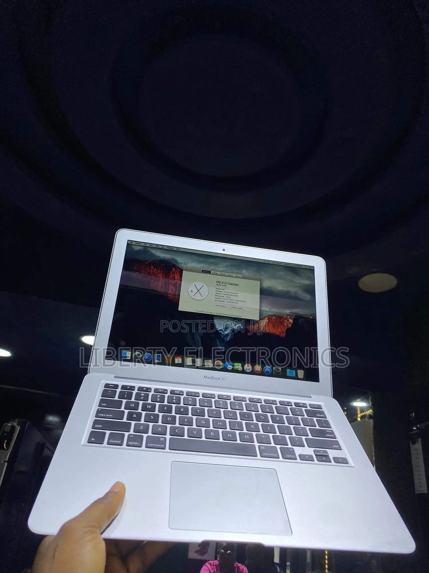 Laptop Apple MacBook Air 2017 8GB Intel Core I7 SSD 256GB